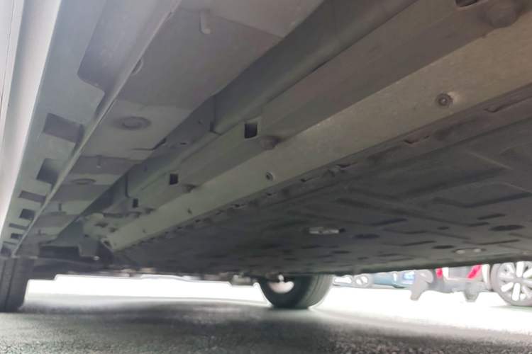 Used AION Y 2021 70 Intelligent Dynamic Edition Left Side Sill