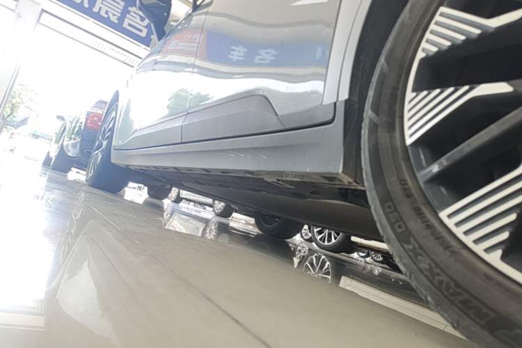Used AION Y 2021 70 Enjoyment Tech Edition Left Side Sill