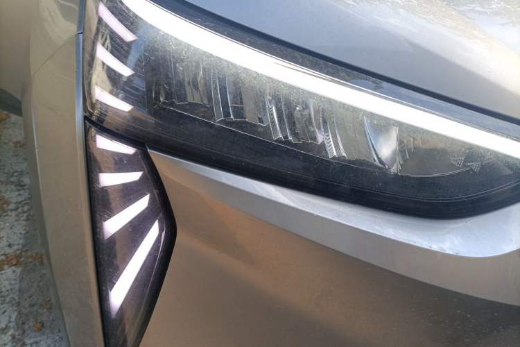Used AION Y 2021 70 Intelligent Dynamic Edition Right Front Headlight