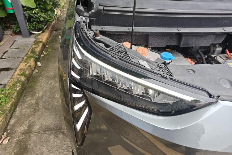 Used AION Y 2021 70 Intelligent Dynamic Edition Right Front Headlight