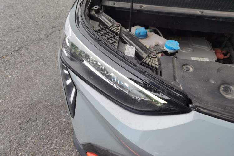 Used AION Y 2021 70 Enjoyment Tech Edition Right Front Headlight