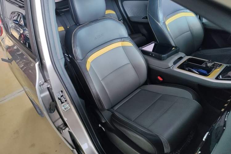 Used AION Y 2021 70 Tech Vitality Edition Right Front Seat