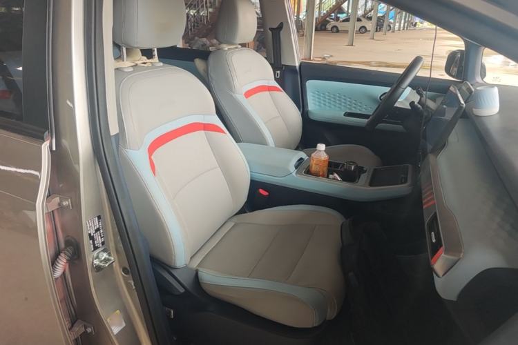 Used AION Y 2021 70 Intelligent Dynamic Edition Right Front Seat