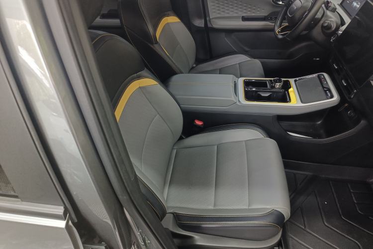Used AION Y 2021 70 Tech Vitality Edition Right Front Seat