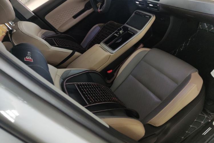 Used AION Y 2021 70 Intelligent Dynamic Edition Right Front Seat