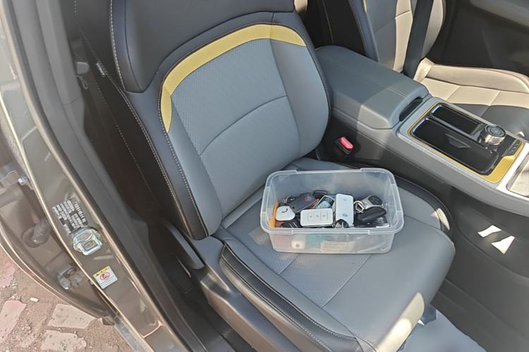 Used AION Y 2021 70 Enjoyment Tech Edition Right Front Seat