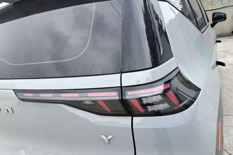 Used AION Y 2021 70 Intelligent Dynamic Edition Right Rear Taillight