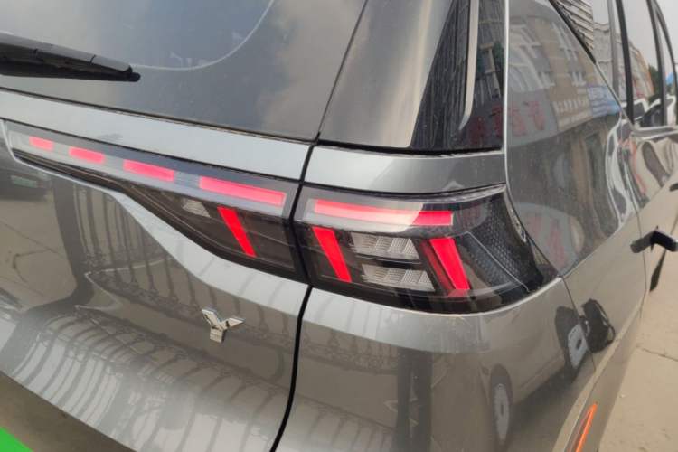 Used AION Y 2021 70 Tech Vitality Edition Right Rear Taillight
