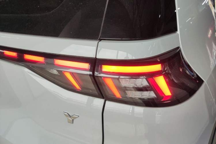 Used AION Y 2021 70 Intelligent Dynamic Edition Right Rear Taillight