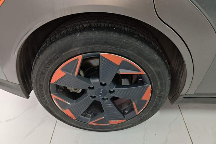 Used AION Y 2021 70 Intelligent Dynamic Edition Right Rear Wheel Hub
