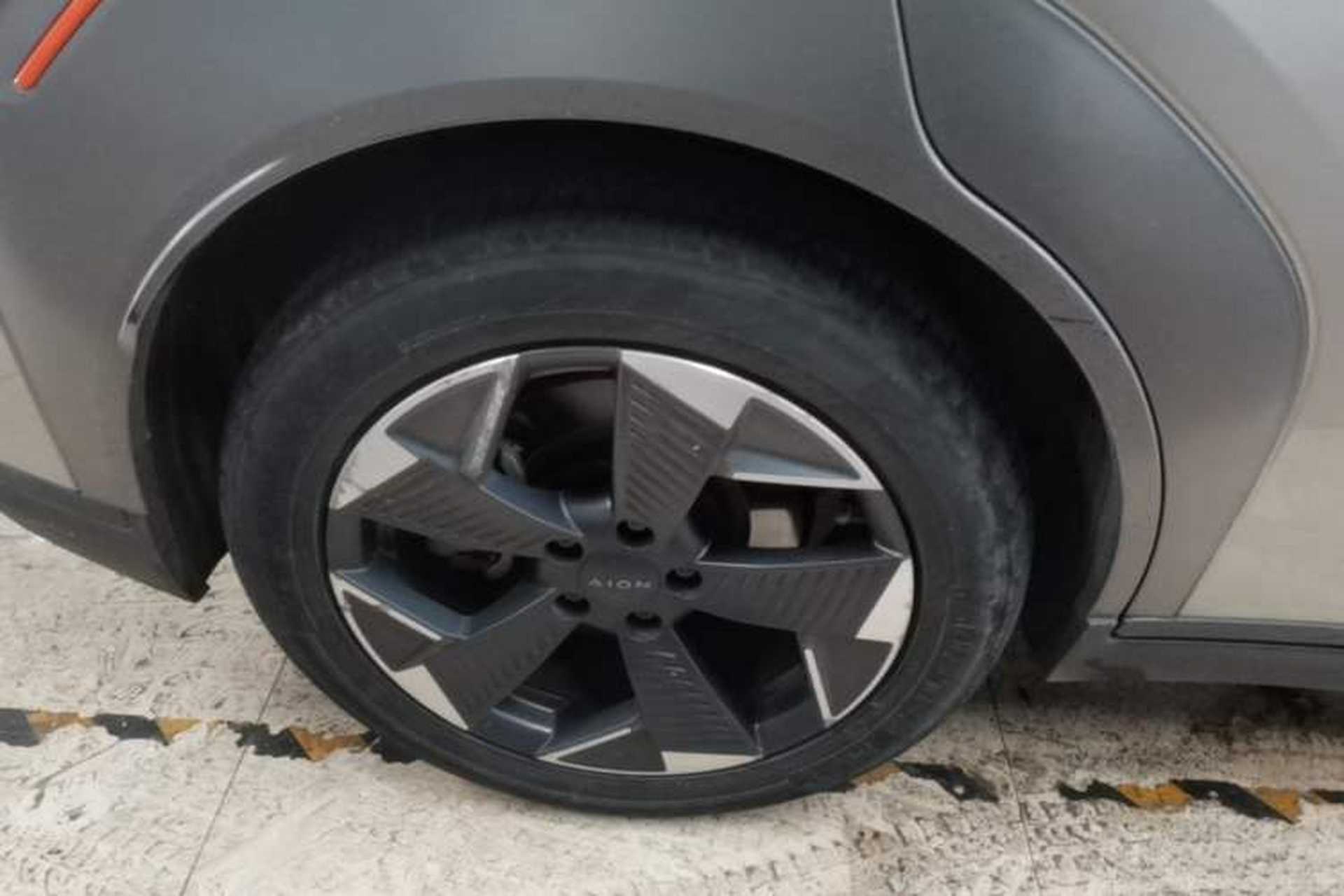 Used AION Y 2021 70 Intelligent Dynamic Edition Right Rear Wheel Hub
