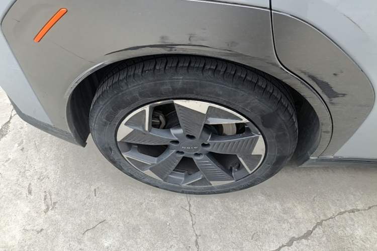 Used AION Y 2021 70 Intelligent Dynamic Edition Right Rear Wheel Hub