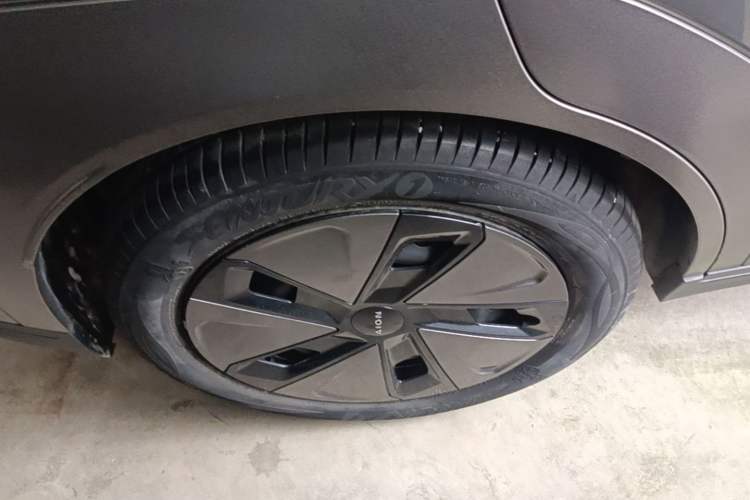Used AION Y 2021 60 Enjoy Edition Right Rear Wheel Hub