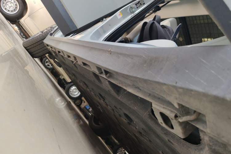 Used AION Y 2021 70 Tech Vitality Edition Right Side Sill