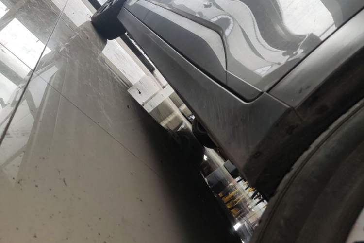 Used AION Y 2021 70 Intelligent Dynamic Edition Right Side Sill