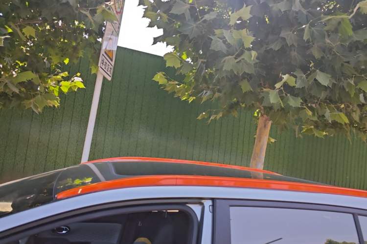 Used AION Y 2021 70 Intelligent Edition Roof