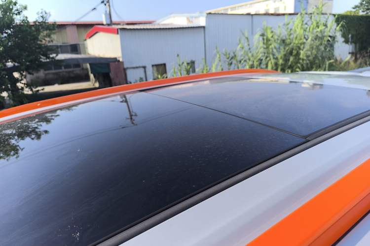 Used AION Y 2021 70 Intelligent Dynamic Edition Roof