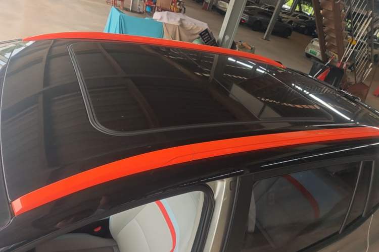 Used AION Y 2021 70 Intelligent Dynamic Edition Roof