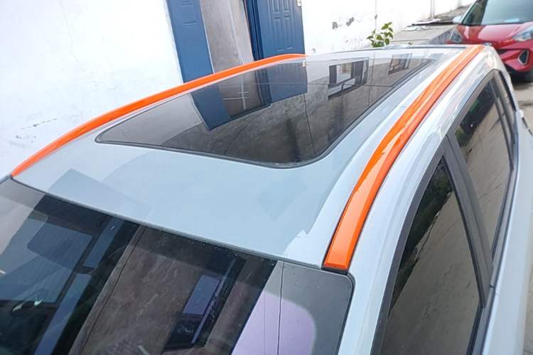 Used AION Y 2021 70 Intelligent Edition Roof