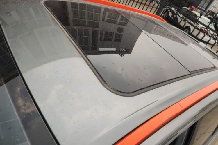 Used AION Y 2021 70 Tech Vitality Edition Roof