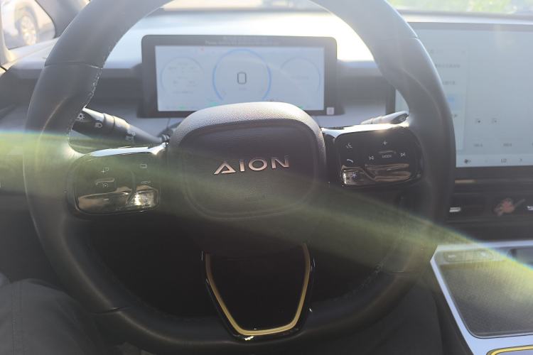 Used AION Y 2021 70 Intelligent Dynamic Edition Steering Wheel