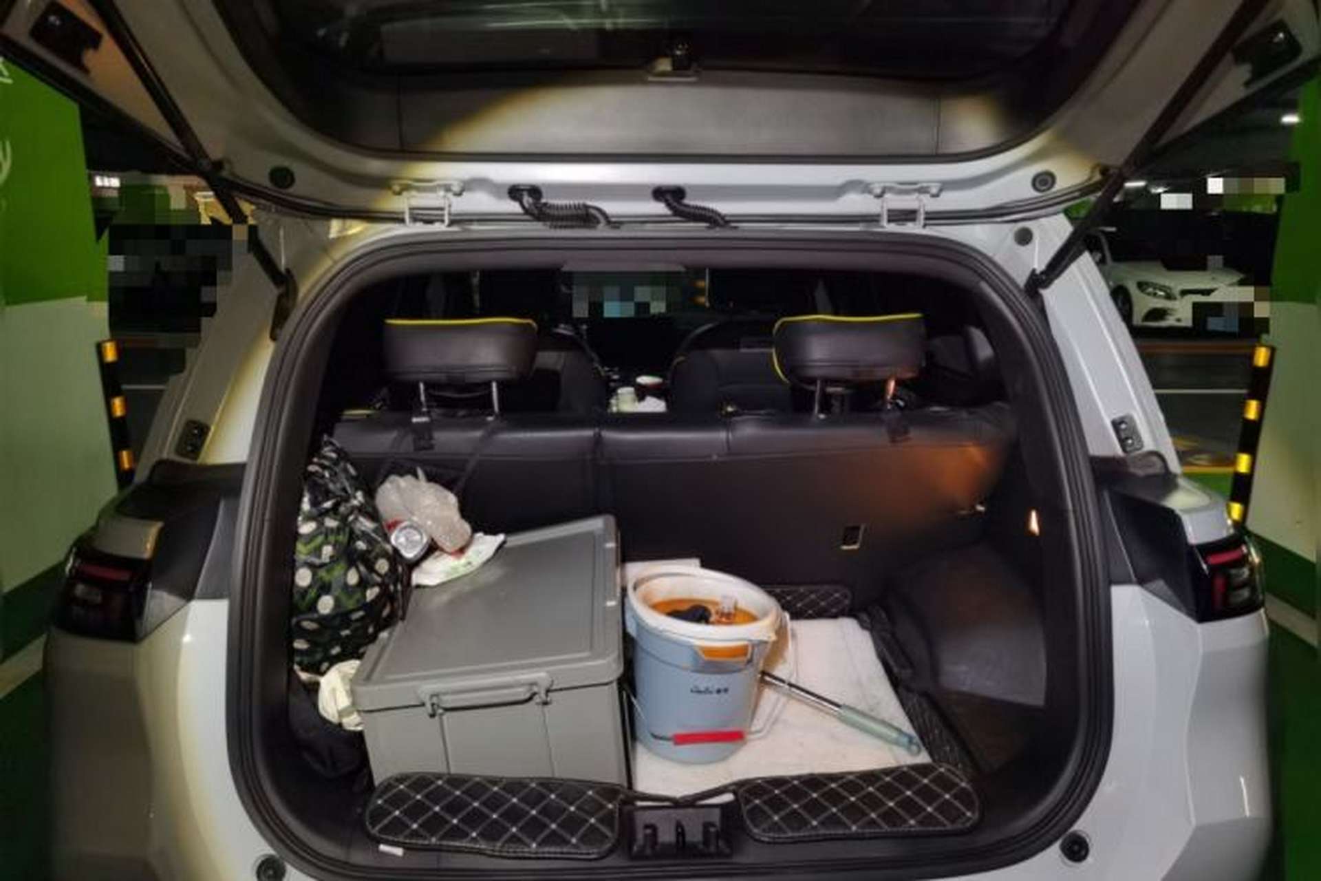 Used AION Y 2021 70 Intelligent Edition Trunk