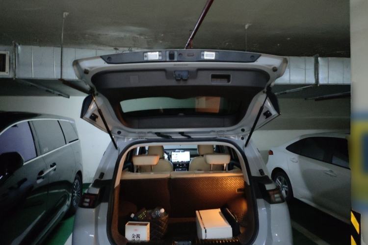 Used AION Y 2021 70 Intelligent Edition Trunk