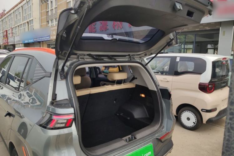 Used AION Y 2021 70 Tech Vitality Edition Trunk