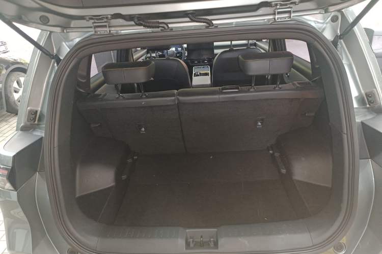 Used AION Y 2021 70 Tech Vitality Edition Trunk
