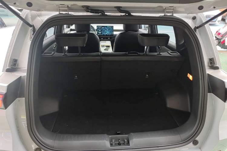 Used AION Y 2021 70 Intelligent Dynamic Edition Trunk