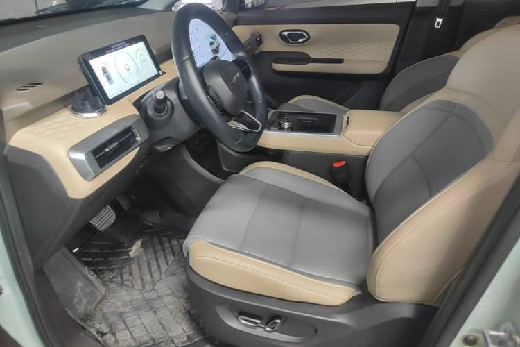 Used AION Y 2021 70 Intelligent Dynamic Edition Driver Seat