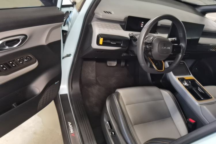 Used AION Y 2021 60 Enjoy Edition Driver Seat