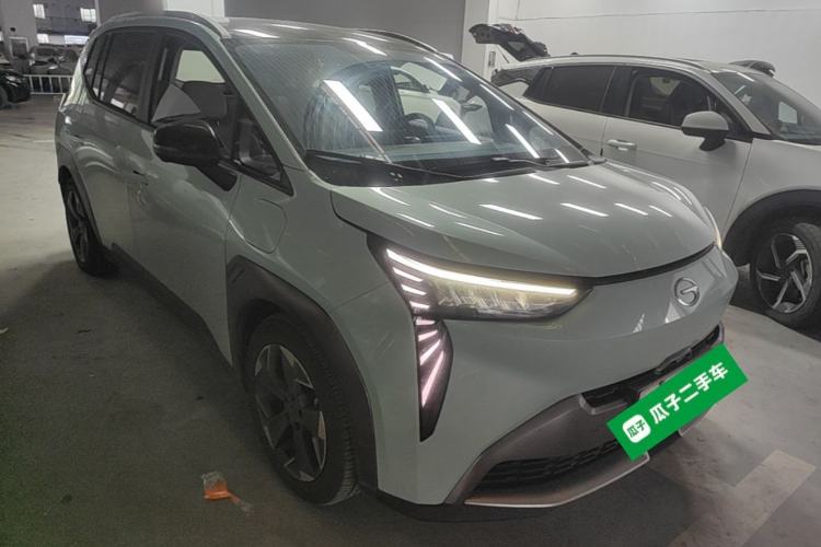 Used AION Y 2021 70 Intelligent Dynamic Edition Front Right 45 Deg