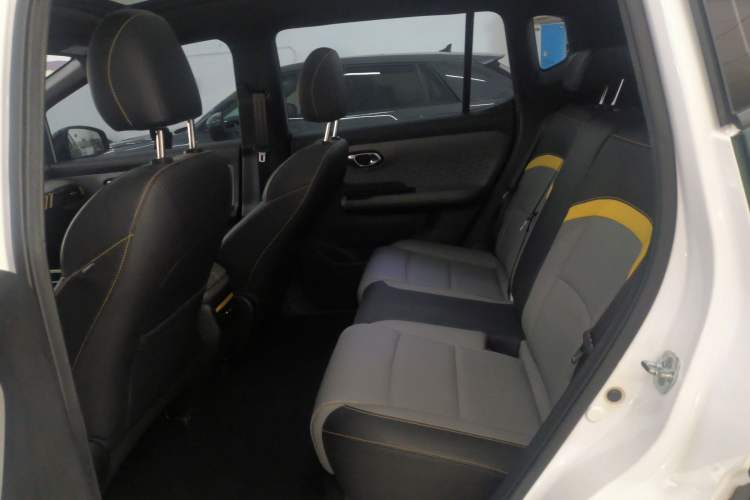 Used AION Y 2021 70 Intelligent Dynamic Edition Interior 1