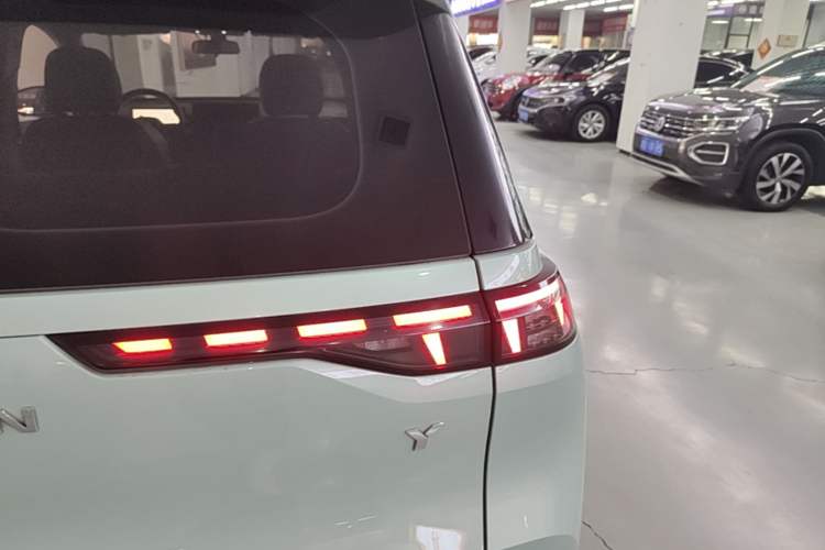 Used AION Y 2021 70 Intelligent Dynamic Edition Right Rear Taillight
