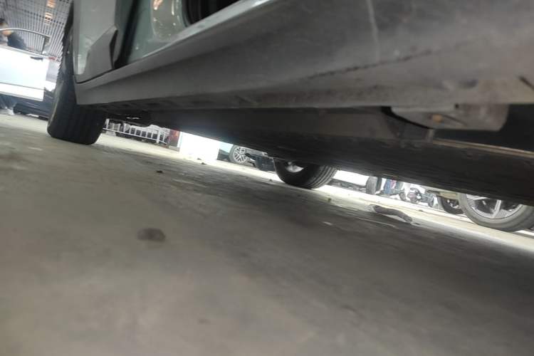 Used AION Y 2021 70 Intelligent Dynamic Edition Right Side Sill