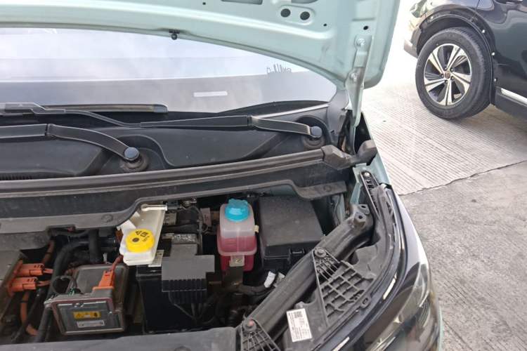 Used AION Y 2021 70 Enjoyment Tech Edition Engine Bay Left