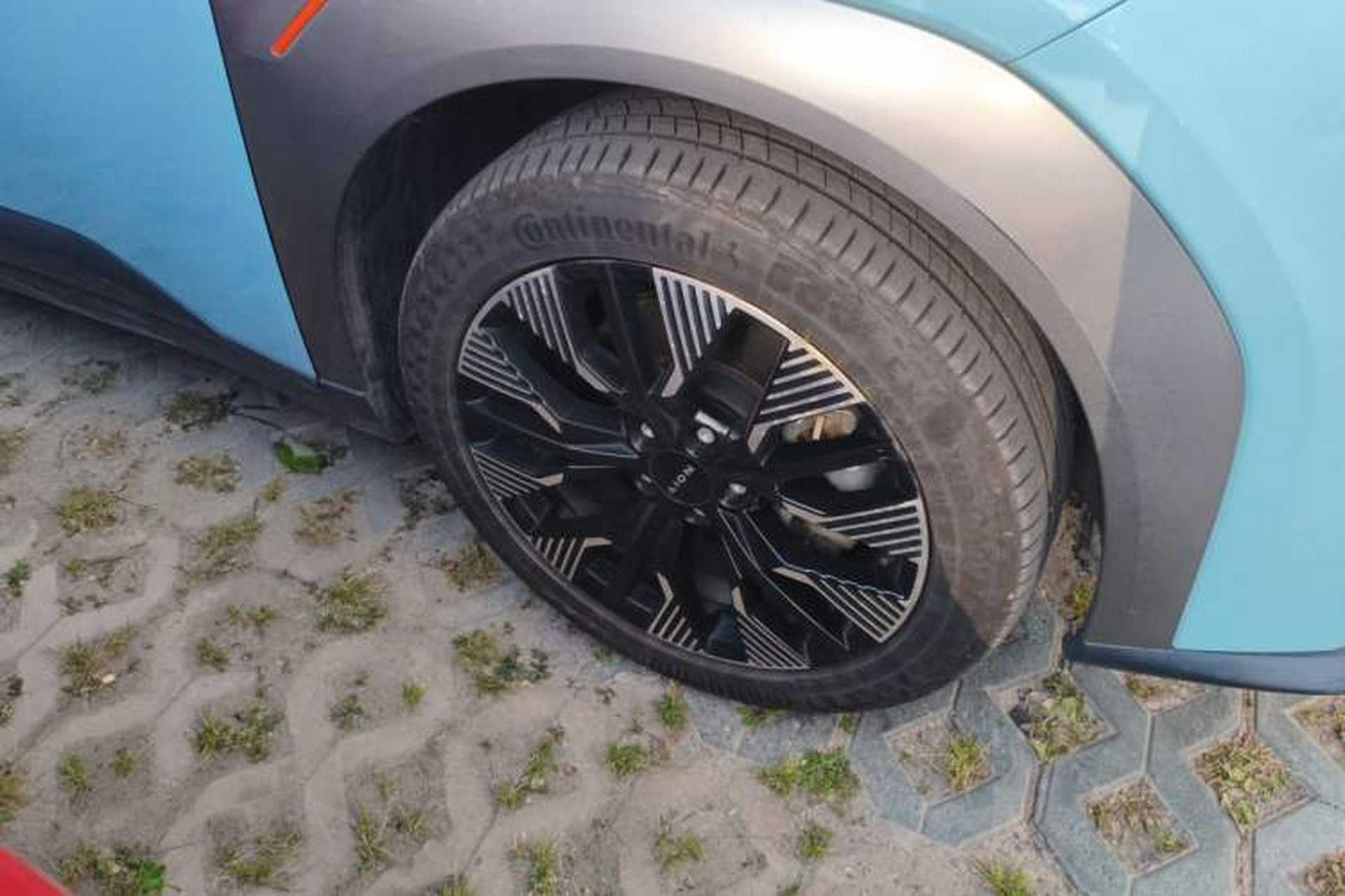 Used AION Y 2021 70 Enjoyment Tech Edition Right Front Wheel Hub