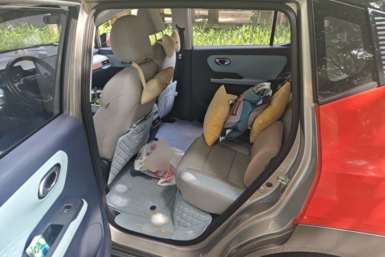 Used AION Y 2021 70 Intelligent Dynamic Edition Left Rear Seat