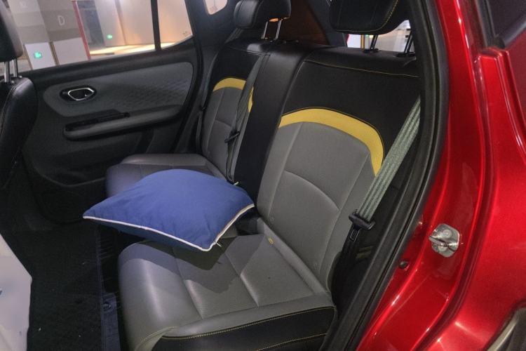 Used AION Y 2021 70 Intelligent Dynamic Edition Left Rear Seat