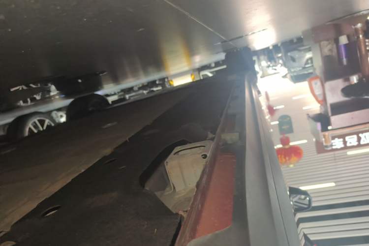 Used AION Y 2021 70 Tech Vitality Edition Left Side Sill