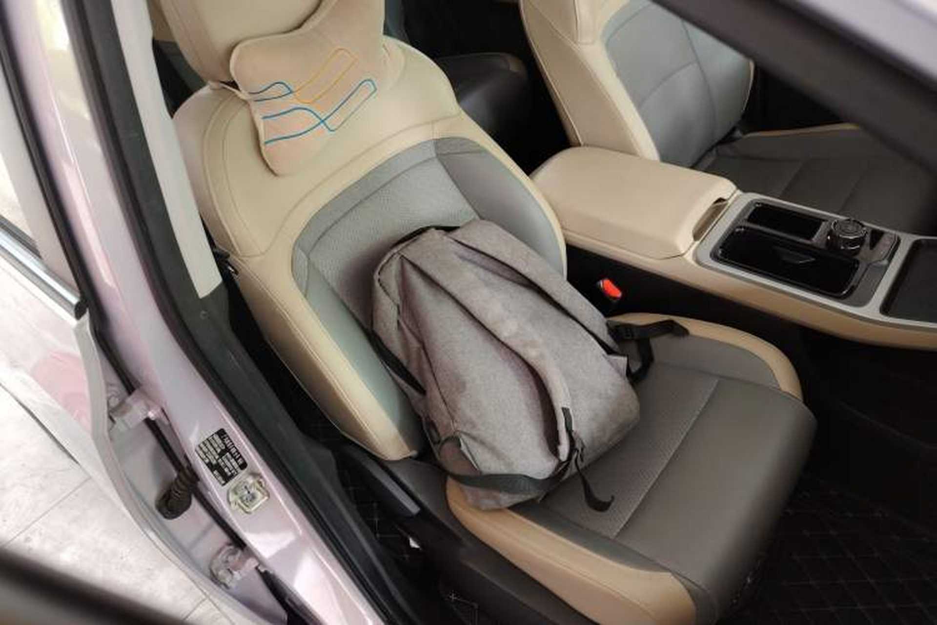 Used AION Y 2021 70 Intelligent Dynamic Edition Right Front Seat