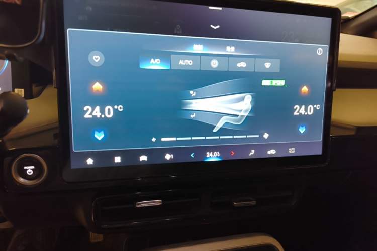 Used AION Y 2021 70 Intelligent Edition Audio And AC Panel
