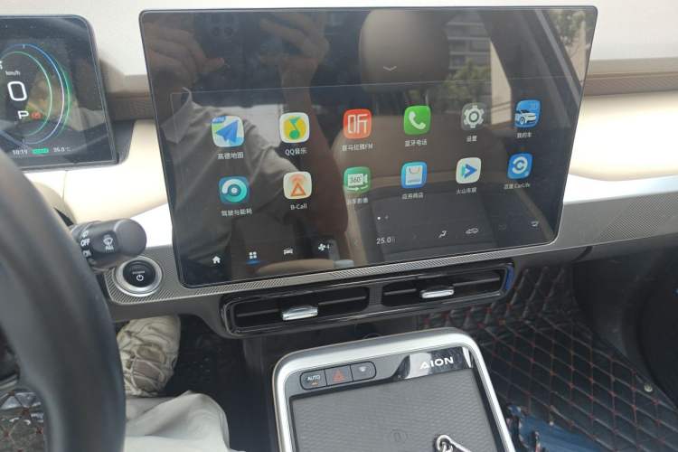 Used AION Y 2021 70 Tech Vitality Edition Audio And AC Panel