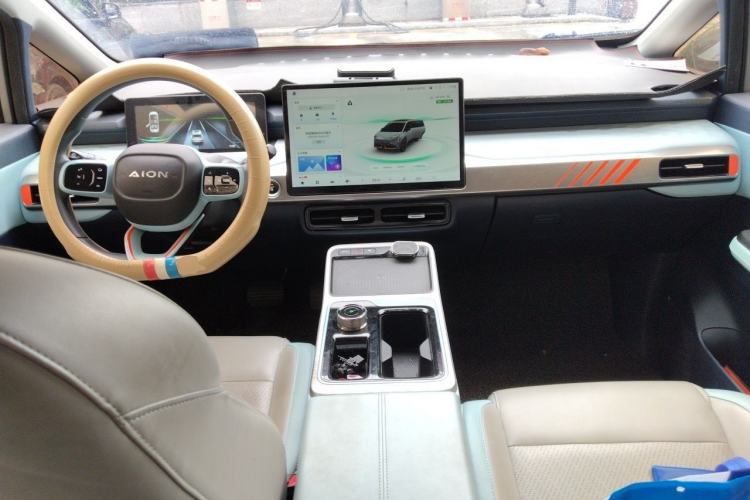 Used AION Y 2021 70 Intelligent Edition Center Console