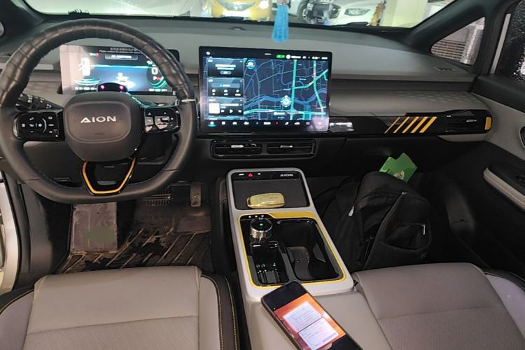Used AION Y 2021 70 Tech Vitality Edition Center Console