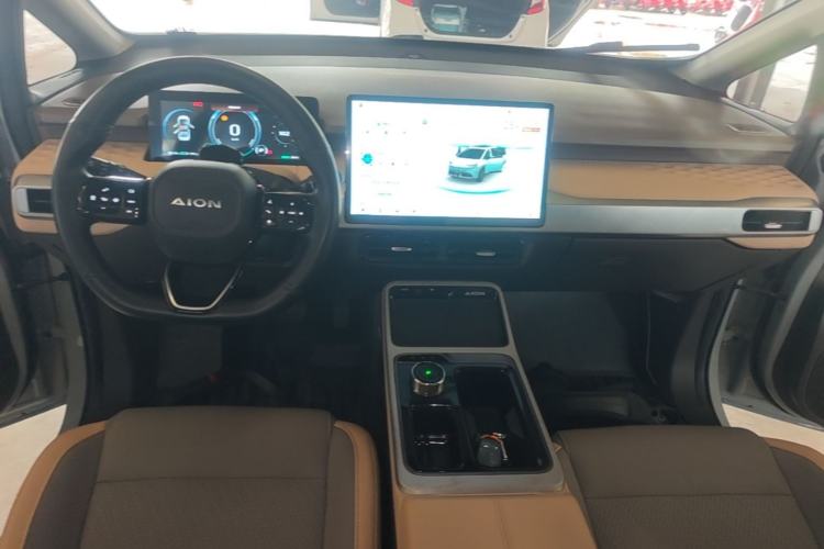 Used AION Y 2021 70 Enjoyment Tech Edition Center Console