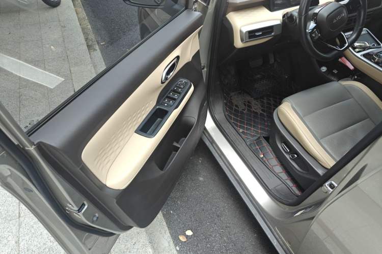 Used AION Y 2021 70 Tech Vitality Edition Driver Seat