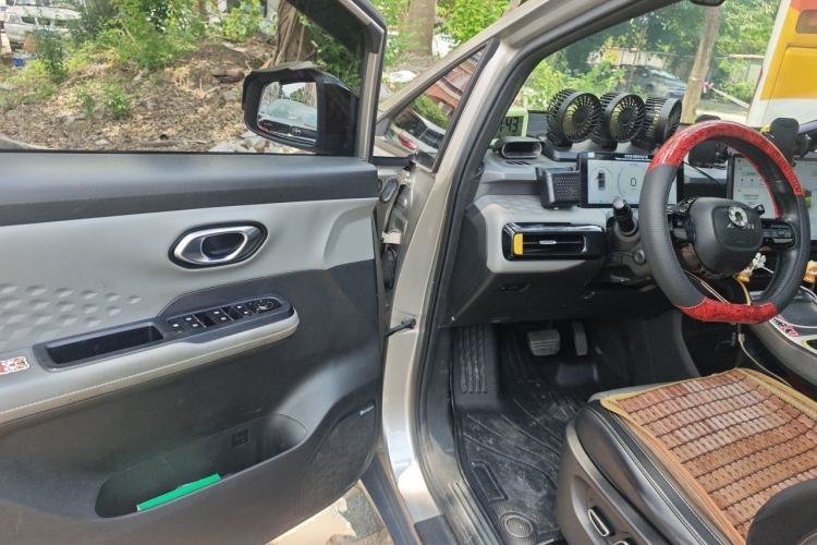 Used AION Y 2021 70 Intelligent Dynamic Edition Driver Seat