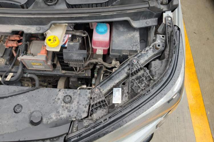 Used AION Y 2021 70 Intelligent Edition Engine Bay Left